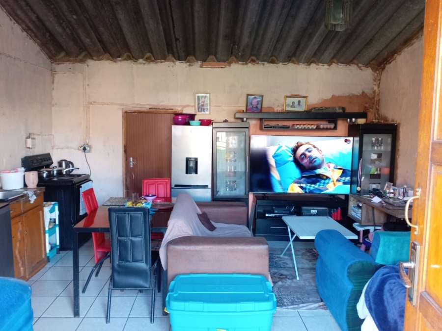 1 Bedroom Property for Sale in Scenery Park Eastern Cape